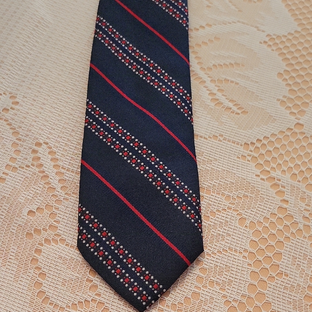 Archdale Classic Navy and Red Striped Tie Vintage Business Casual Workware